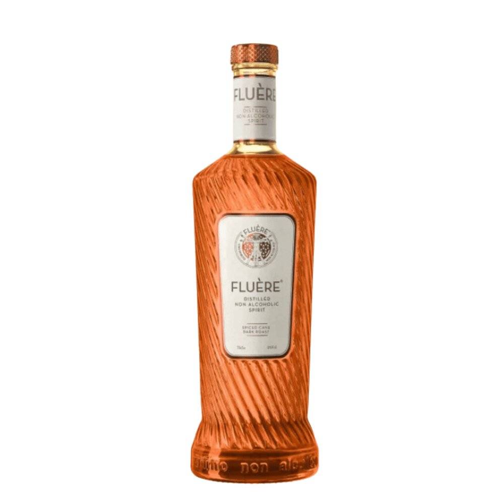 Eine orange Flasche Fluère Spiced Cane Dark Roast. Eine alkoholfreie Alternative zu Rum.